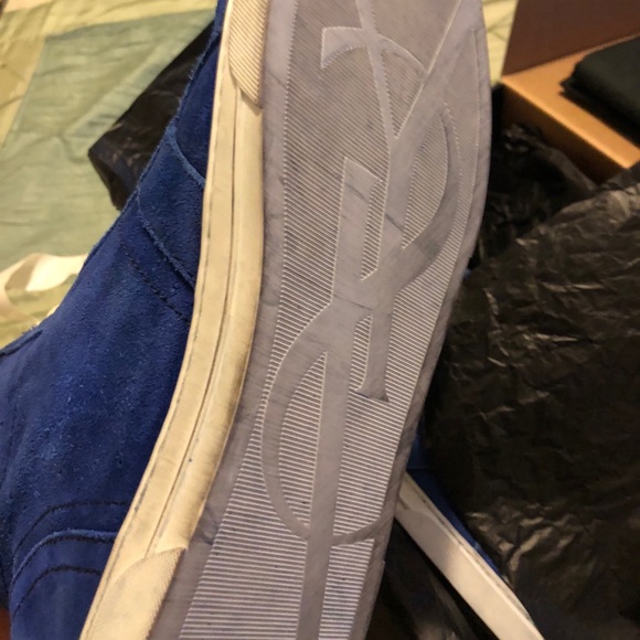 Saint Laurent vintage washed blue suede sneaker. - Picture 2 of 2